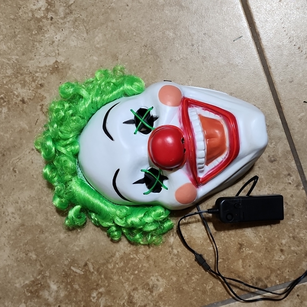 Clown creepy lighted mask